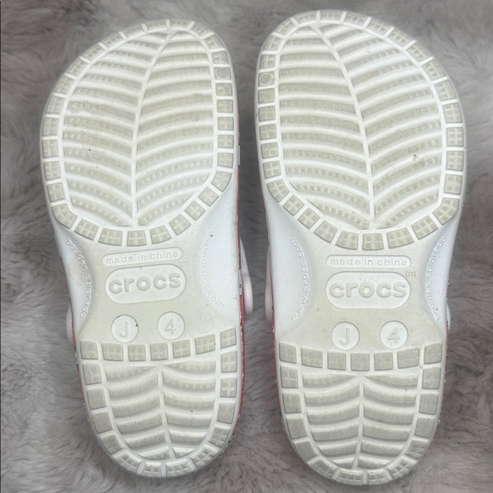 Girls’ Hello Kitty Crocs - Picture 6 of 6